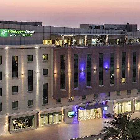 Holiday Inn Express Dubai Safa Park, An Ihg Hotel מראה חיצוני תמונה