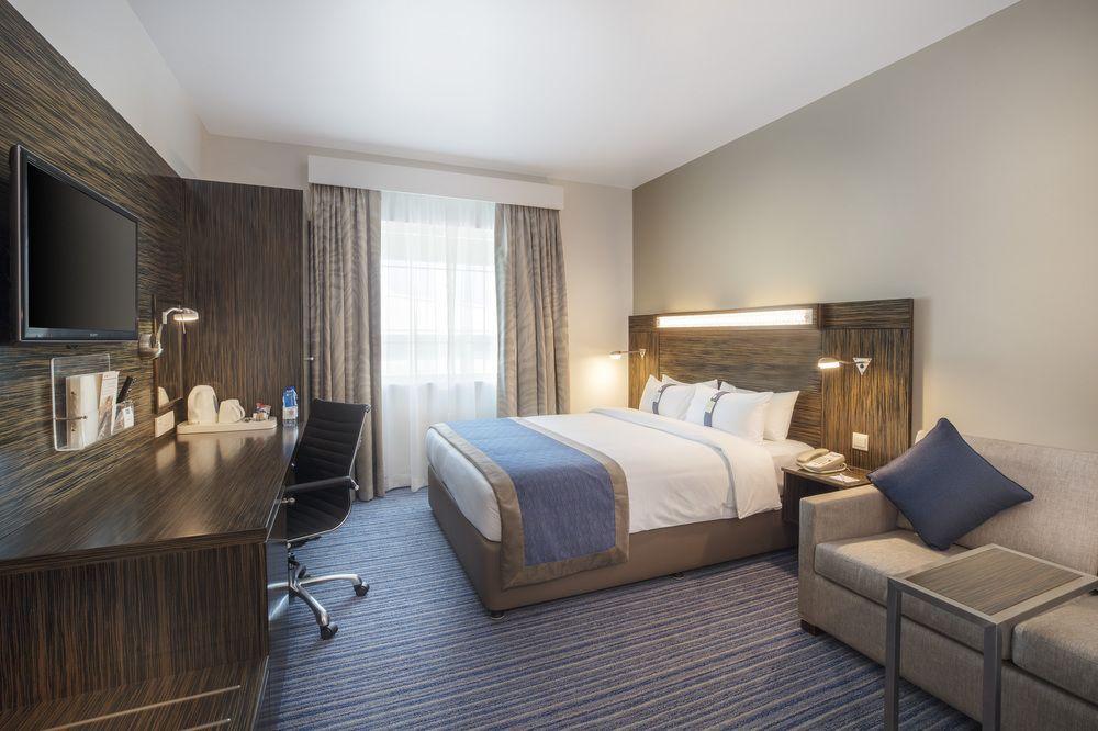 Holiday Inn Express Dubai Safa Park, An Ihg Hotel מראה חיצוני תמונה