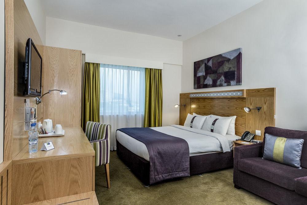 Holiday Inn Express Dubai Safa Park, An Ihg Hotel מראה חיצוני תמונה