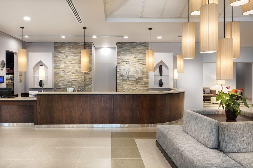 Holiday Inn Express Dubai Safa Park, An Ihg Hotel מראה חיצוני תמונה