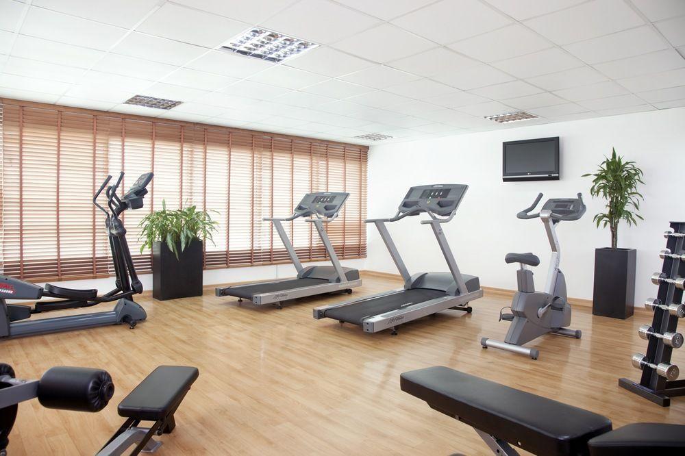 Holiday Inn Express Dubai Safa Park, An Ihg Hotel מראה חיצוני תמונה